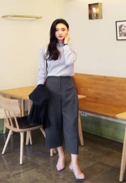 黑色紧身连衣裙美女修长美腿喷血诱惑私房照艺术图集