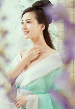 极致大长腿诱惑的性感美女私房大胆艺术模特图片