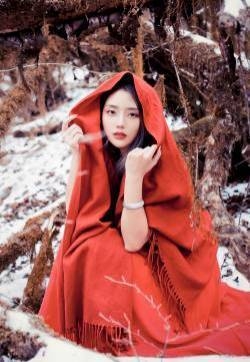 暧昧灯光下性感美女兔女郎卫生间大胆电眼魅惑图片