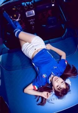 销魂诱惑的黑色开洞丝袜兔女郎美女芳香胴体丰满身材