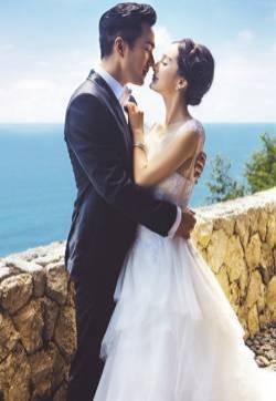 刘恺威杨幂甜蜜结婚照 刘恺威杨幂结婚图片写真