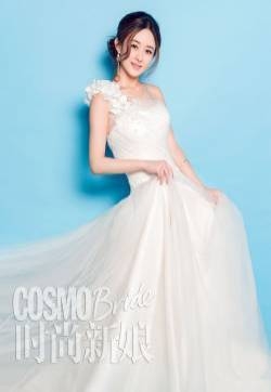 赵丽颖曝甜美婚纱照写真图片 网友惊呼最美新娘