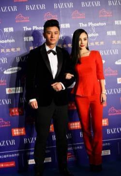 贾乃亮李小璐夫妻档出席芭莎明星慈善夜 贾乃亮出席活动图片