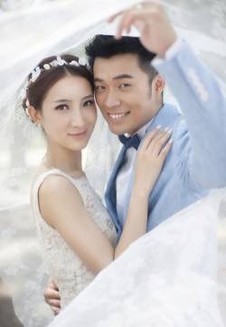 曾小贤陈赫与前妻婚纱照曝光 甜蜜浪漫 网友感叹物是人非