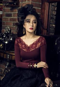 秦岚复古图片性感迷人 高贵迷人风情万种