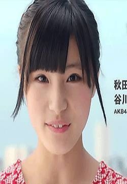 邪恶动态图片 邪恶GIF搞笑动态图:妹子的两颗小虎牙太美了