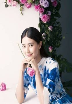 高圆圆春意写真 恬静迷人绽放暖春魅力图片 高圆圆春意写真 恬静迷人绽放暖春魅力图片