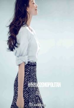 倪妮v和angelababy 共同上某杂志封面图片