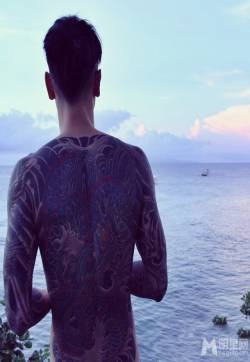 王阳明微博合照大合集 型男自拍秒杀女粉