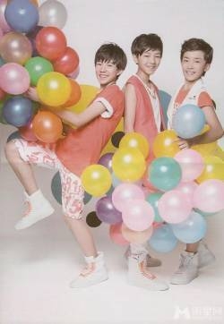 TFBOYSHEART梦出发 橙衣气球版  TFBOYS图片