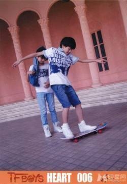 TFBOYS《Heart》生写集第三弹 TFBOYS图片