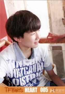 TFBOYS《Heart》生写集第一弹 TFBOYS图片