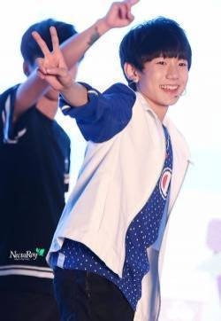 TFBOYS星钻圆梦 舞蹈酷炫歌声迷人 TFBOYS图片
