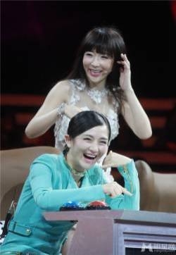 谢娜引爆我为喜剧狂 惊现双胞胎兄弟 谢娜图片