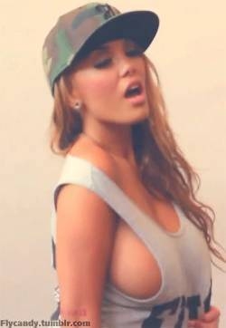 邪恶搞笑动态gif：女人的身材是你想象不到的