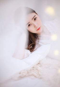 清纯迷人妹纸唯美婚纱朦胧的美丽私房照写真图片下载