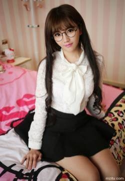 优星馆艾西Ashley白领职业装私房写真