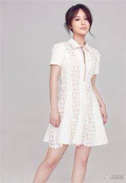 杨紫白色短裙气质唯美写真图片