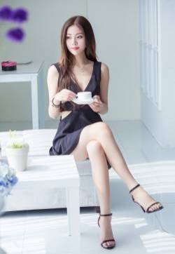 端庄优雅漂亮美女IMiss菲儿大胆生活写真照
