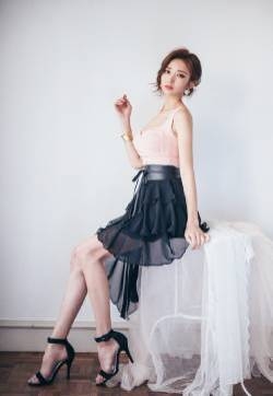 高挑骨感美女性感私房撩人写真