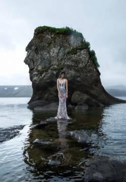 维密超模奚梦瑶时尚杂志写真图片   化身山海精灵