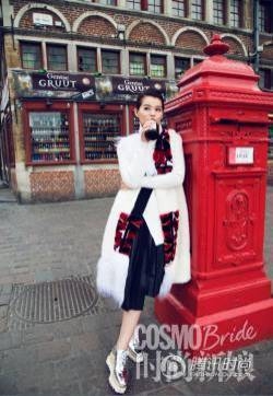胡杏儿白色鱼尾婚纱惊艳时尚杂志写真