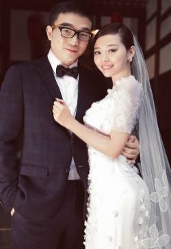 张靓颖与冯轲别样川味婚纱照写真图片