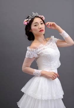 新娘婚纱人像艺术摄影写真精选图片（二）