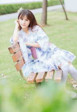 斗鱼tv美女主播夏美酱户外旅拍高清迷人美女图片