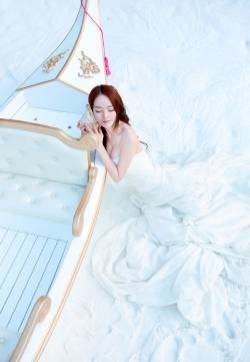 性感美女美腿唯美婚纱照写真