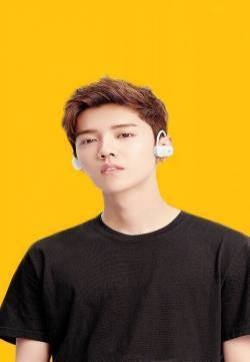 短发鹿晗帅气图片