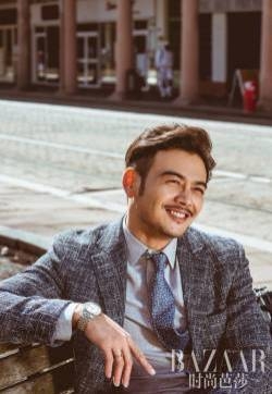 杨烁《时尚芭莎》图片：漫步早苏黎世的魅力男神
