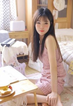 妖艳美女性感睡衣私房大胆诱惑写真