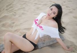沙滩美女Ashely丽丽户外泳衣装性感撩人诱惑写真