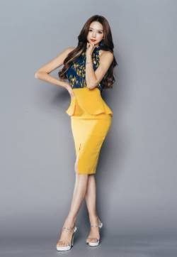 知性高贵的美女模特包臀裙性感养眼美女图片