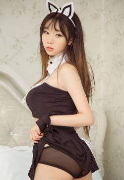 极品美女猫女郎打扮性感网袜美腿傲人诱人写真