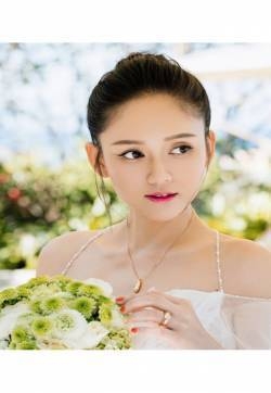 陈乔恩唯美养眼婚纱写真高清图片