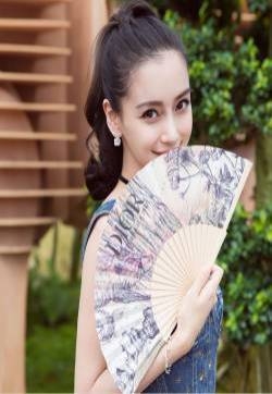夏日必学发型 baby示范夏日清凉编发图片