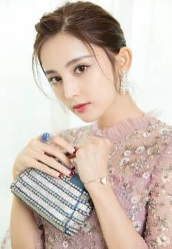 古力娜扎性感写真图片
