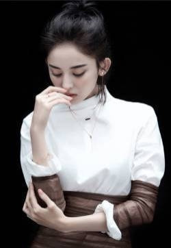 古力娜扎芭蕾舞者公益写真图片