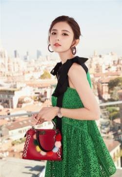 古力娜扎米兰时装周高清写真图片