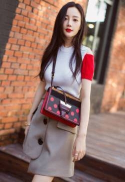 李小璐性感街拍写真