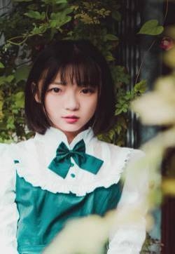 娃娃脸清纯美少女迷人写真高清图片
