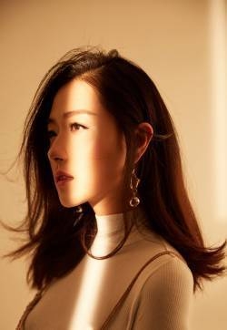 万茜性感图片 万茜杂志封面写真图片