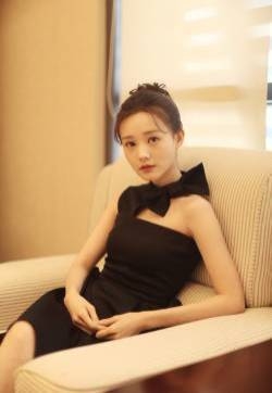 王源耀眼帅气生日会活动高清图片