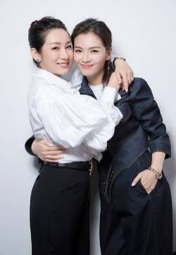 刘涛 秦海璐亲密合影写真图片