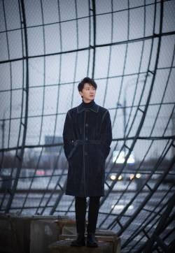 韩庚图片 韩庚俄罗斯写真图片