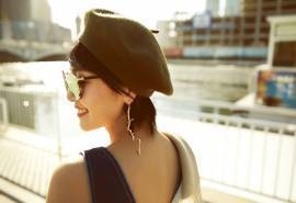 王思思优雅知性街拍写真图片  王思思图片
