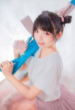 娃娃脸美少女粉嫩可爱私房照高清图片