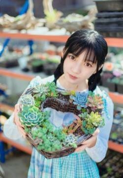 萝莉美少女文艺田园风迷人写真图片